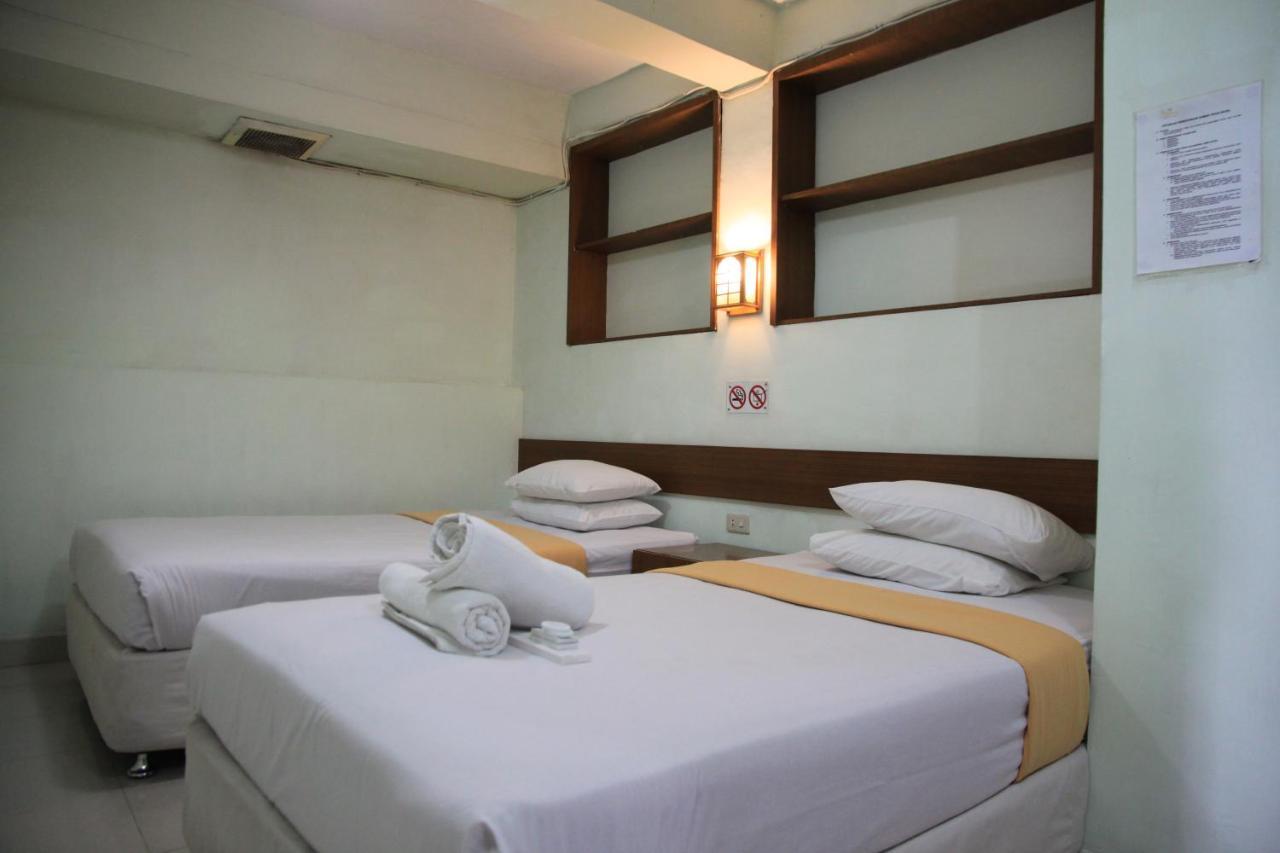 Pandu Lakeside Hotel Parapat Ngoại thất bức ảnh