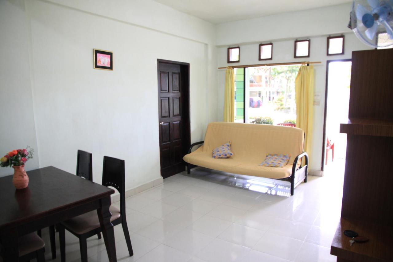Pandu Lakeside Hotel Parapat Ngoại thất bức ảnh