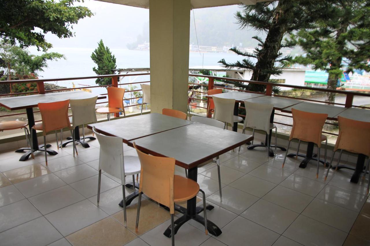 Pandu Lakeside Hotel Parapat Ngoại thất bức ảnh